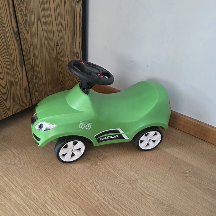 Толокар дитячий skoda
