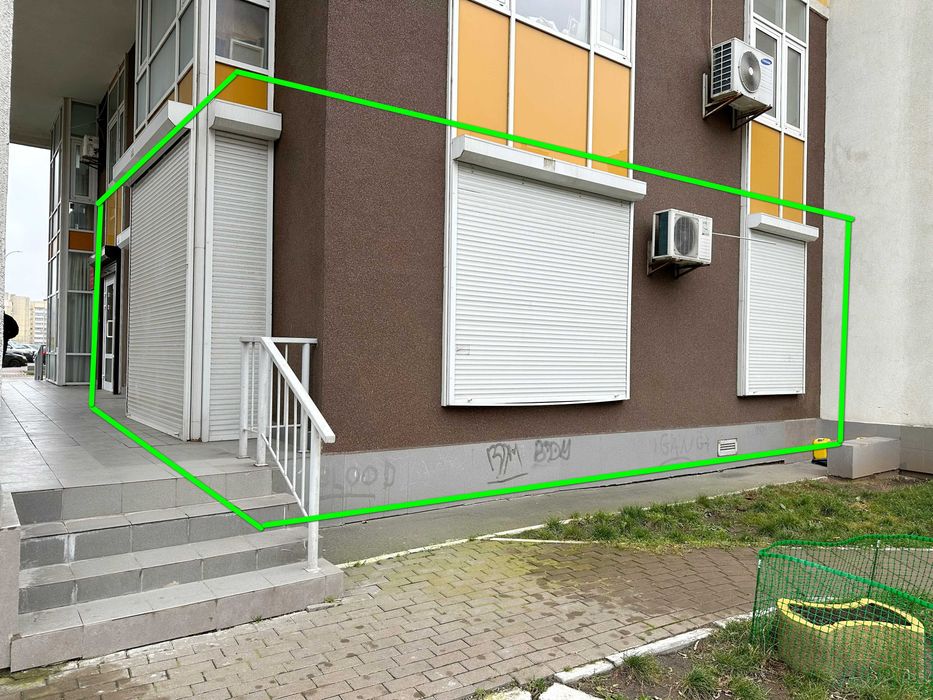 Лобановського 6Д( ЖК Червонозоряний) 1-й поверх, окремий вхід, 57,4 м²