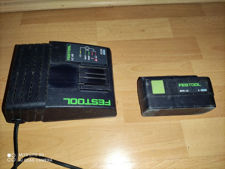 Zestaw ładowarka i bateria