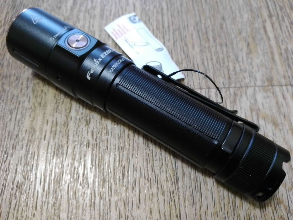 Ліхтар ручний Fenix E28R V2.0 (1700люм., 273м, 128г, 18650х1/CR123Aх2)