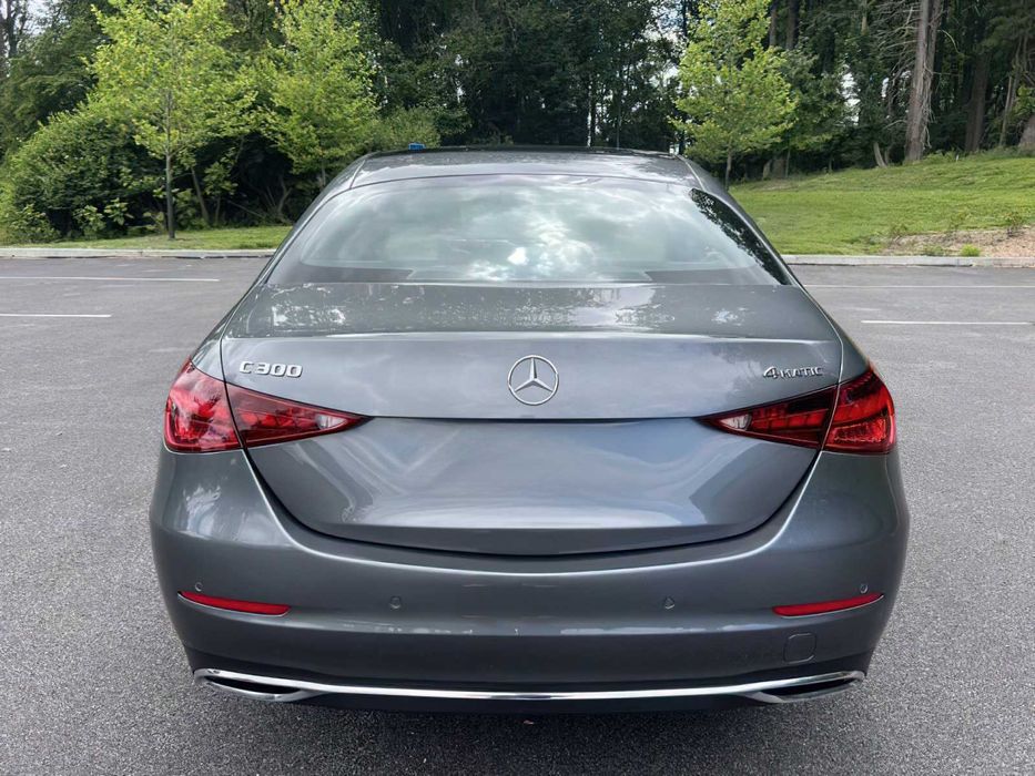 Mercedes-Benz C-Class      2022