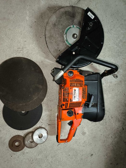 Cortador de betão ou ferro de disco Oleo-Mac 980TT-A