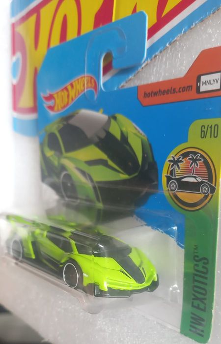 Lamborguini Veneno Hot Wheels