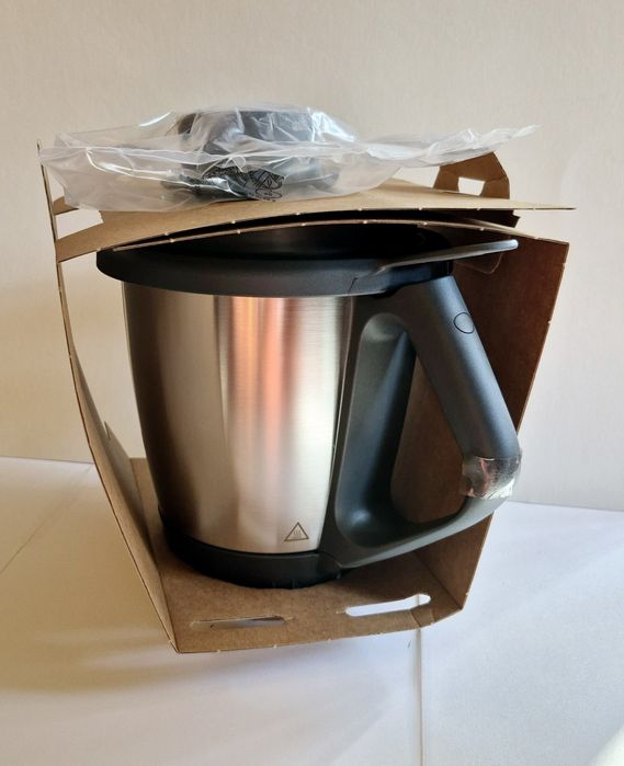 Thermomix,  naczynie mixujące/garnek z koszyczkiem nowe Tm6
