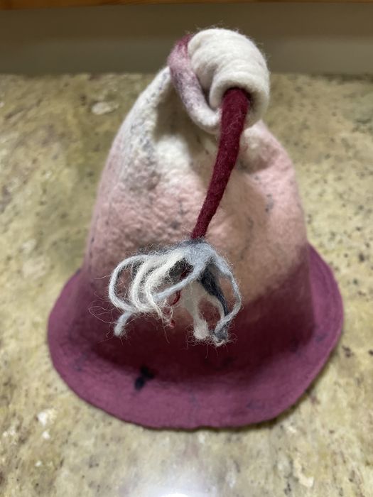 Czapka do sauny recznie filcowana z welny merynosow