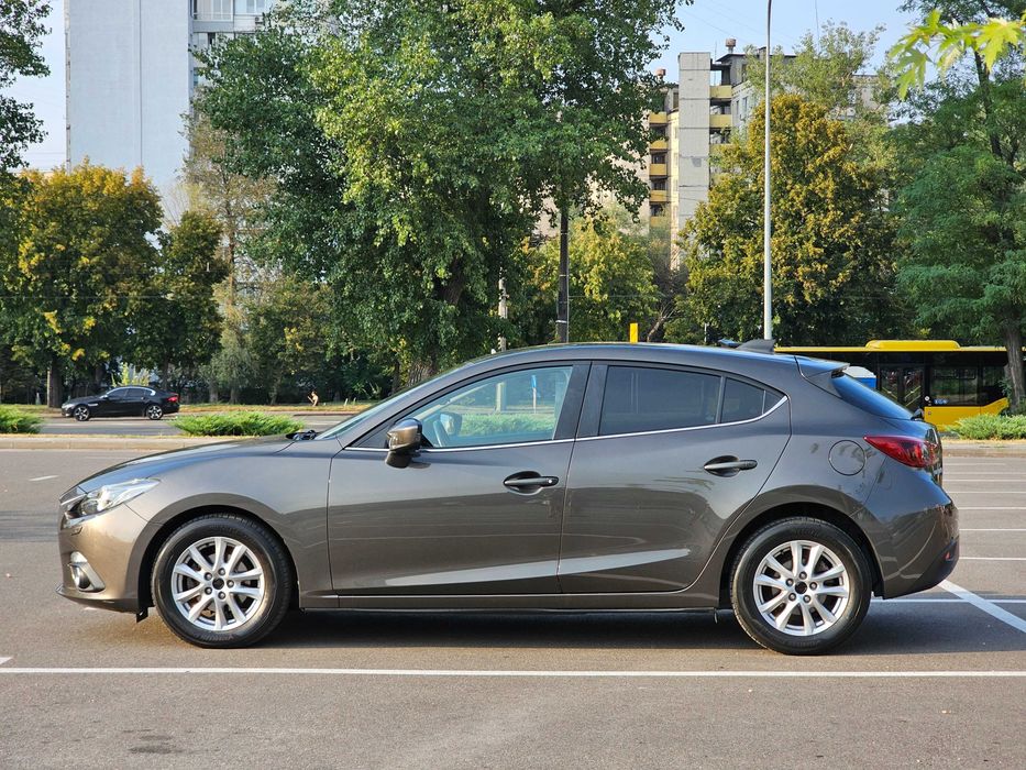 Mazda 3 2013 93 т.км 1.5 автомат - офіційне авто в гарному стані