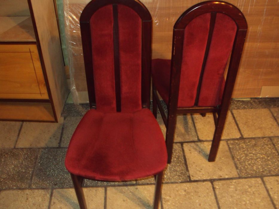 krzesła drewniane tapicerowane 25 zł