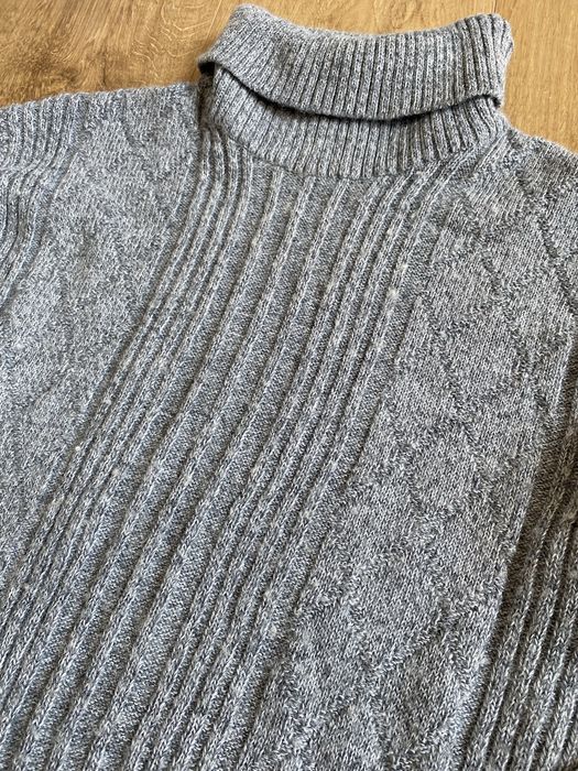 Sweter z golfem