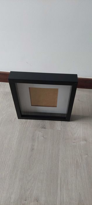 Conjunto de 2 Molduras Caixa IKEA SANNAHED (Pretas, 25x25 cm) – Como Novas!