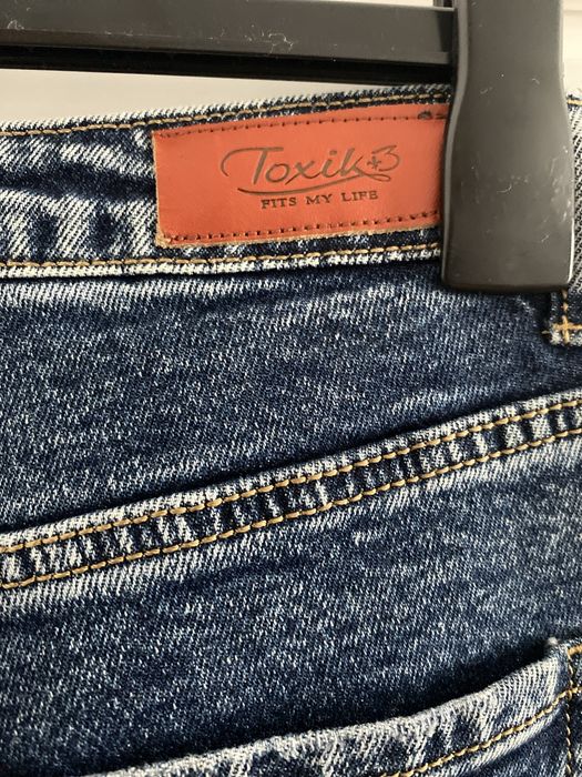 Niebieskie jeansy rozm.40 stan idealny jak nowe