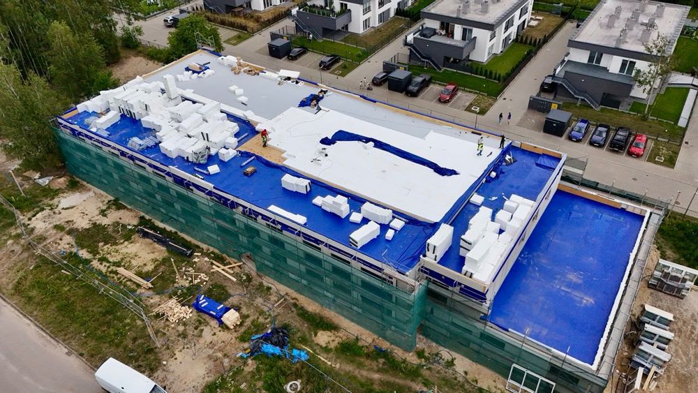 Kompleksowe wykończenie dachy płaskie membrana PVC TPO resitrix papa