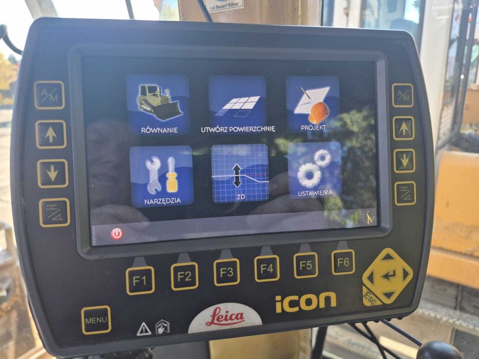 Spycharka Gąsienicowa CAT D5 N XL LGP wraz z systemem GPS LEICA