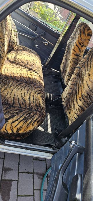 Продам легковий автомобіль.