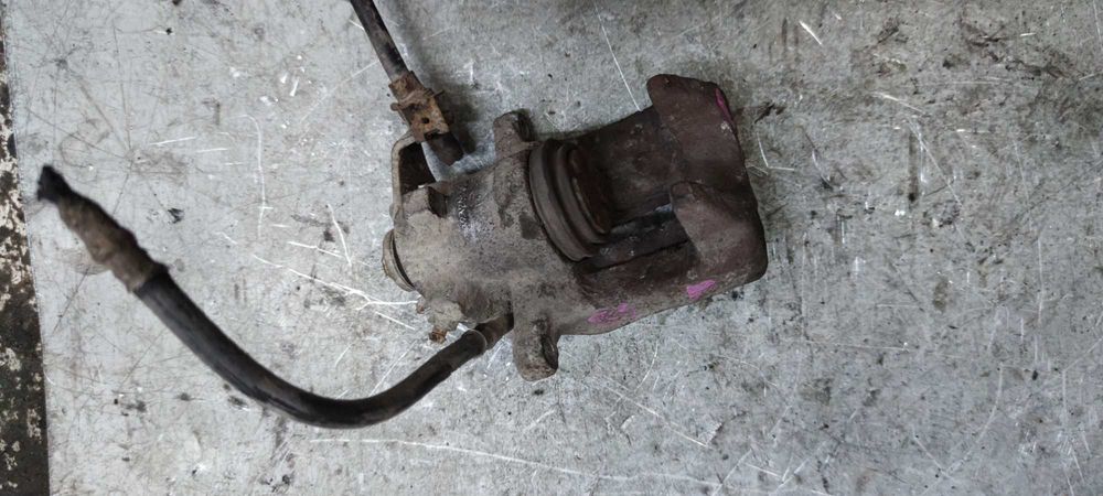 VW Golf IV Audi A3 8L Zacisk Hamulcowy Prawy Tylny Prawy Tył PT