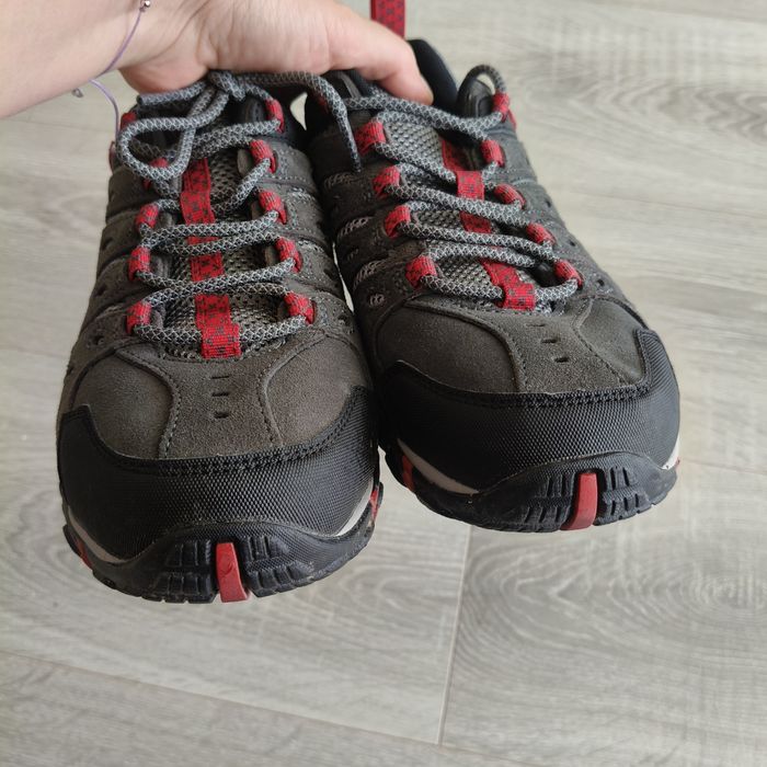 Трекінгові черевики від Merrell