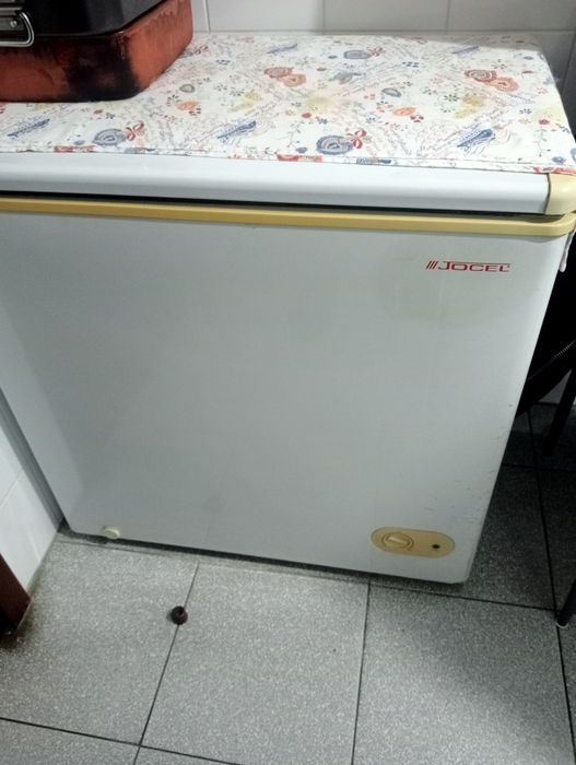Vende-se arca congeladora 180 l jocel