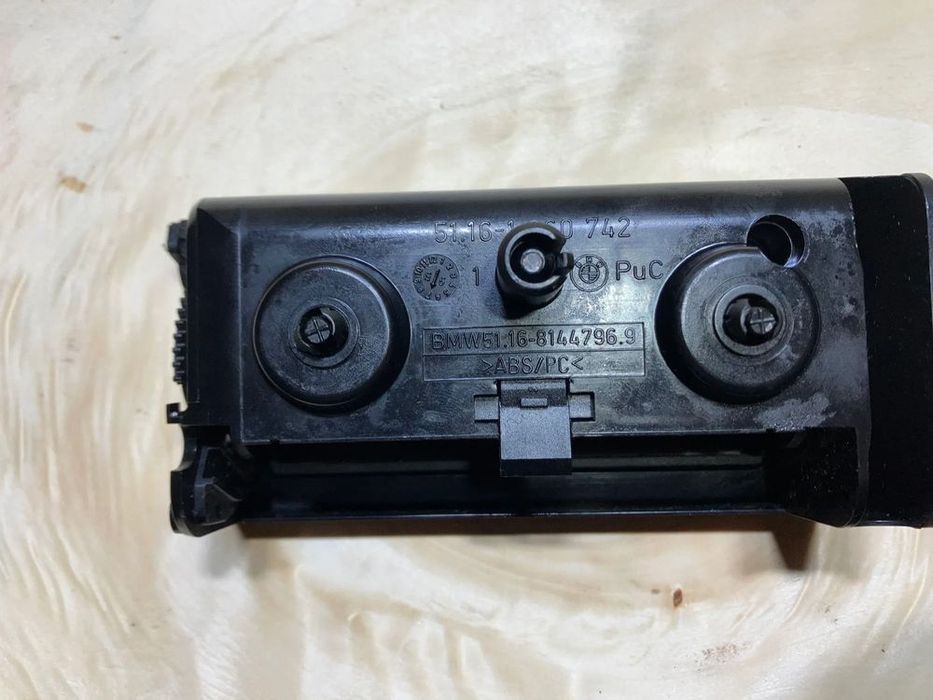 popielniczka bmw e36 coupe cabrio 1960743 1960742