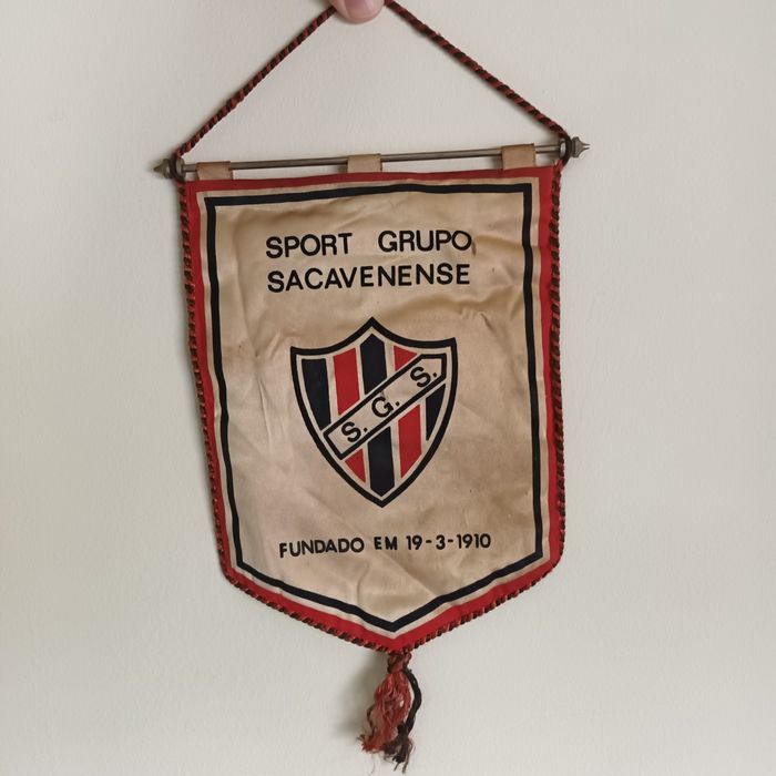 Diversos galhardetes 10 € cada 1