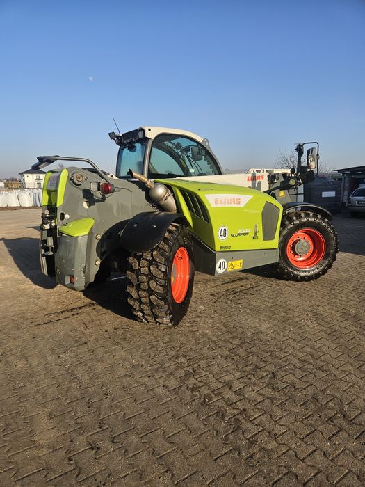 Ładowarka teleskopowa Claas Scorpion 7044