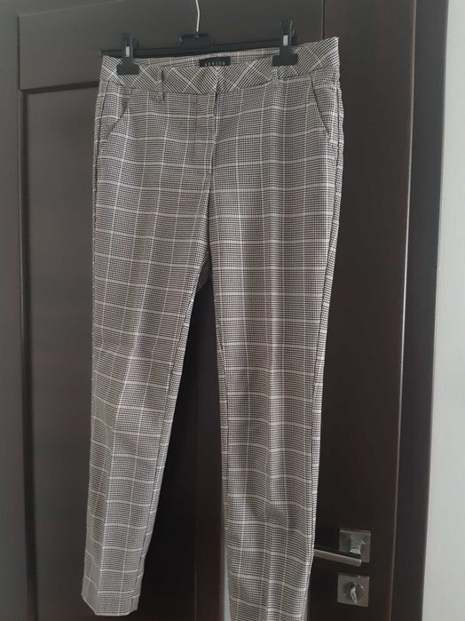 MOHITO spodnie w kratę