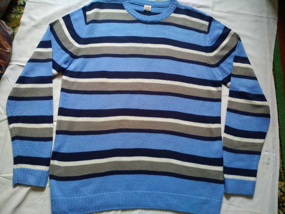 Красивенный мужской свитер на высокий рост,