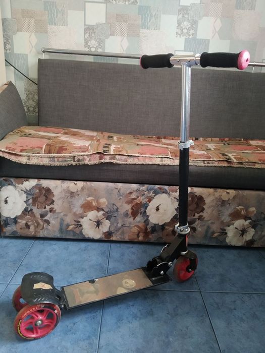 Самокат для дівчаток