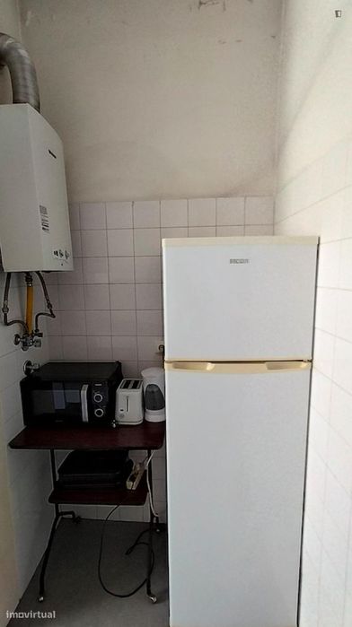 Quarto - localizado em Picoas Lisbon