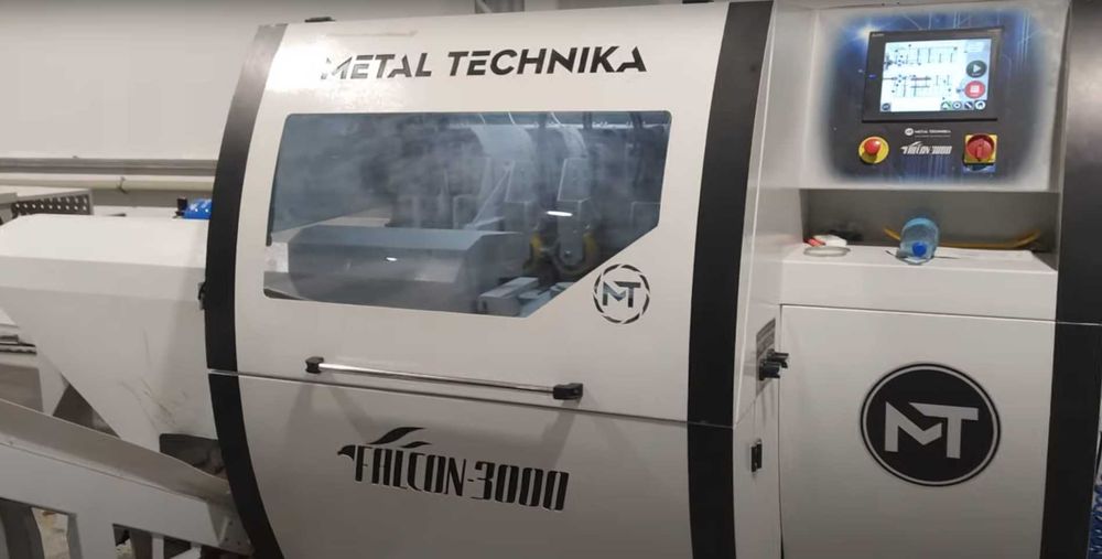 Metal-Technika Falcon 3000 + stół buforowy