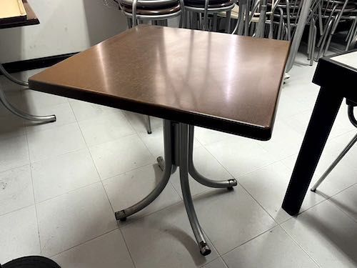 Mesas e cadeiras para café restaurante, desde 10 eur