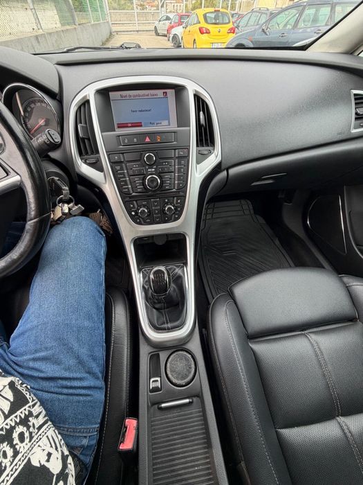 Opel Astra J 1.7CDTi 125CV
