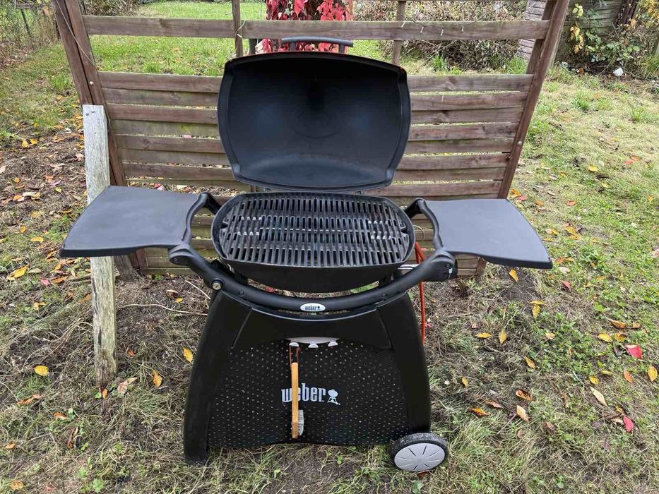 Гриль газовий Weber q 2200