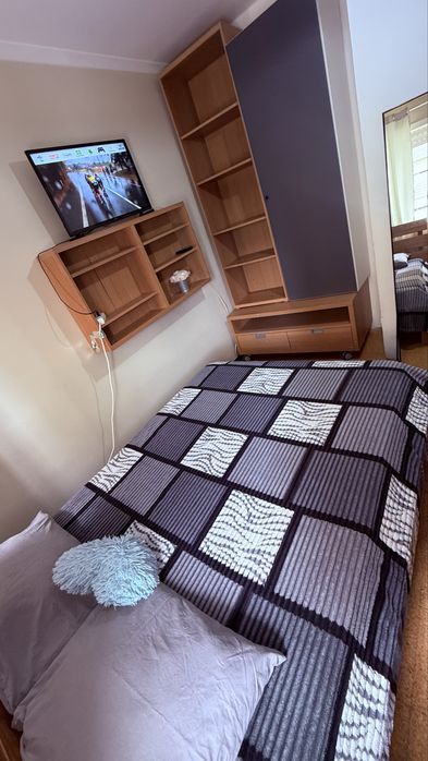 Quarto mobiliado familiar cama casal + beliche em Penha de França
