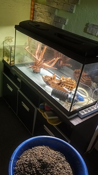 Аквариум 200литров