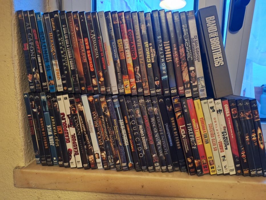 Dvds como novos  vários