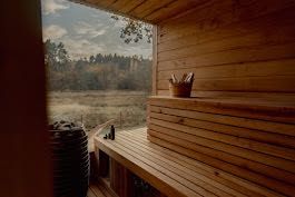 Domek z jacuzzi i sauną na Roztoczu- cisza, natura, relaks