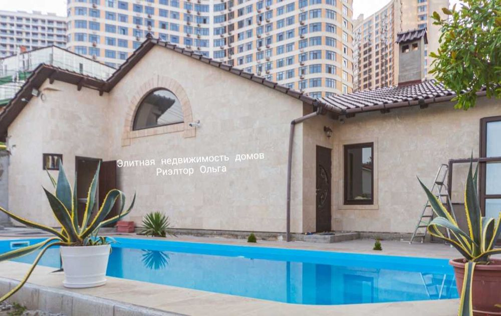 VIP ДОМ в АРКАДИИ! Бассейн, 6 спален, 8 соток! Терраса с видом моря!