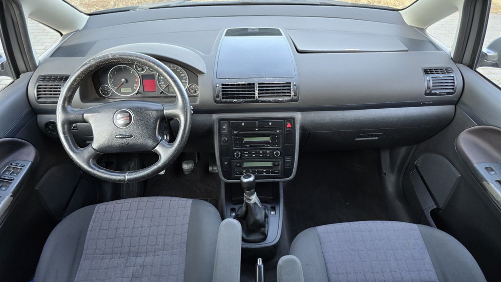 SEAT Alhambra — fotografia 10