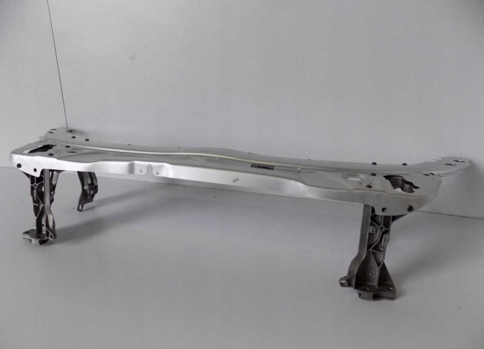 Передня панель на Mersedes w205 2014-2022