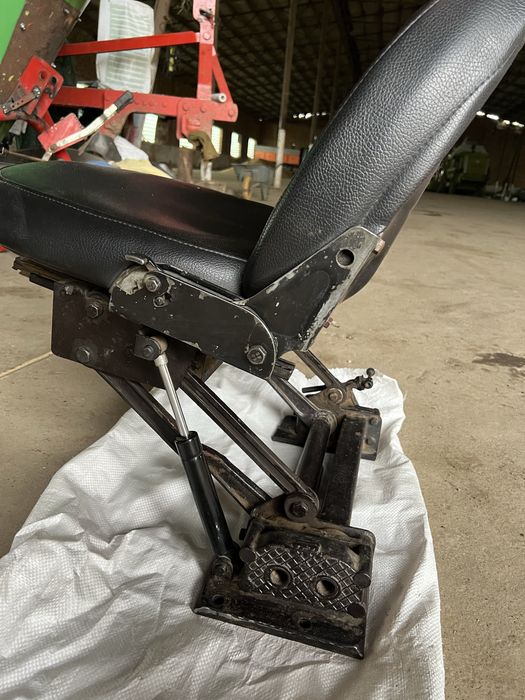 Польське Сидіня для трактора мтз