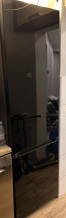 Lodówka Samsung BESPOKE czarna szklana