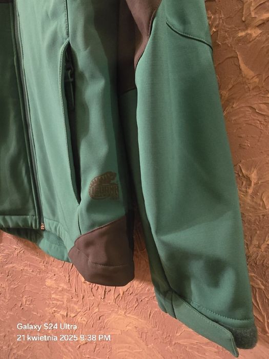 Kurtka bluza sportowa trekkingowa SOFTSHELL IGUANA rozmiar M/L.