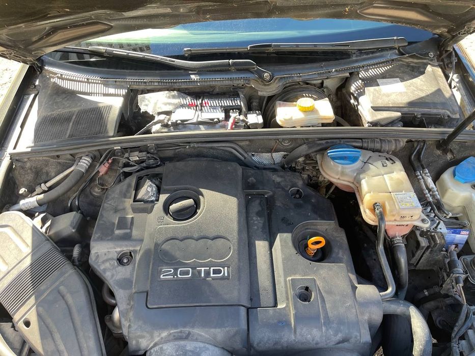 Audi A4 b7( Ауді а4б7)2006 рік  2.0 Дизель Механіка передній привід Гарний універсал