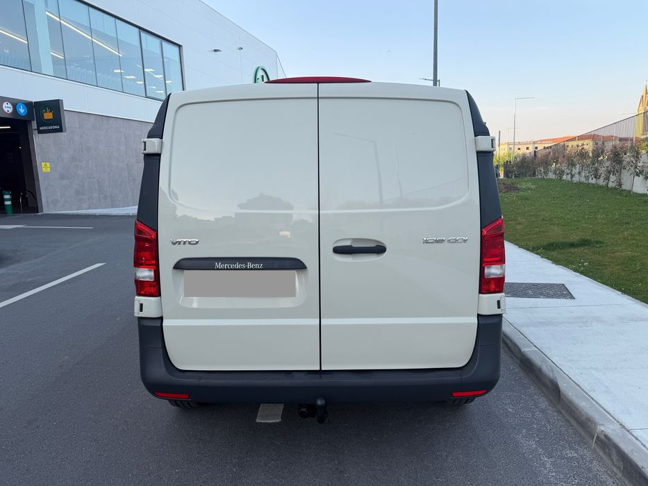 Mercedes-Benz Vito - 2015 - 3 Lugares - 1.6 CDTi