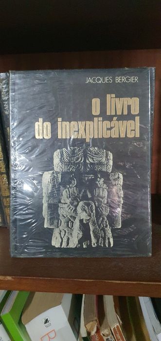 Círculo de Leitores- Capa dura - anos 70-80 Ainda selados!!!