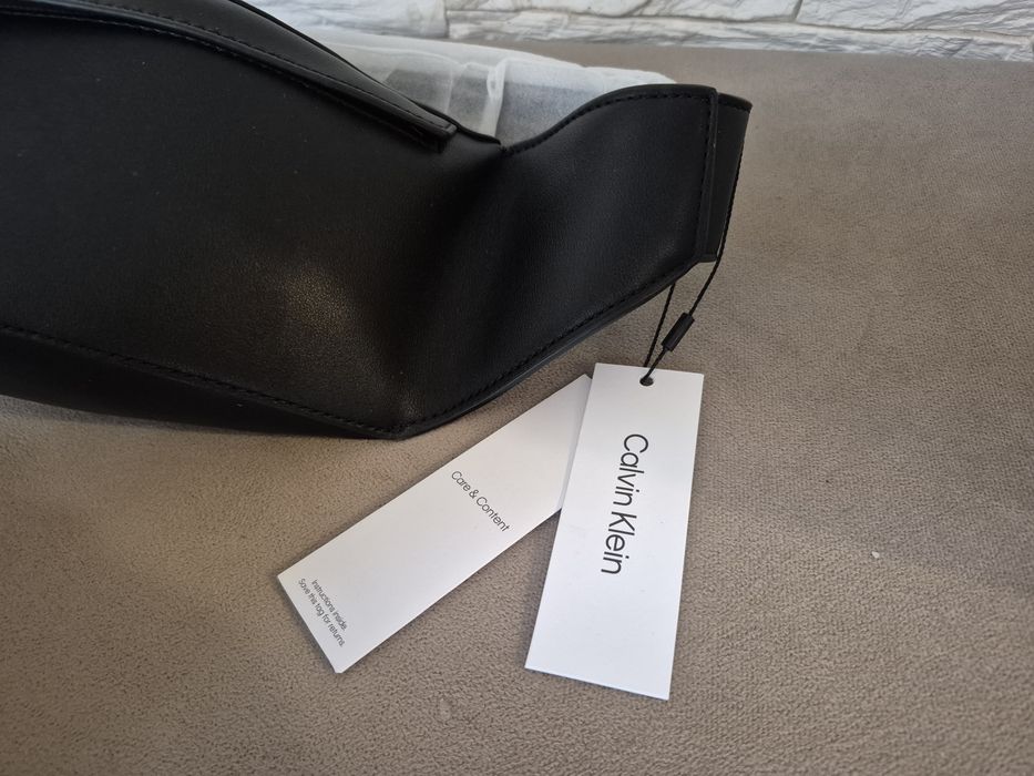 Saszetka Nerka Calvin Klein