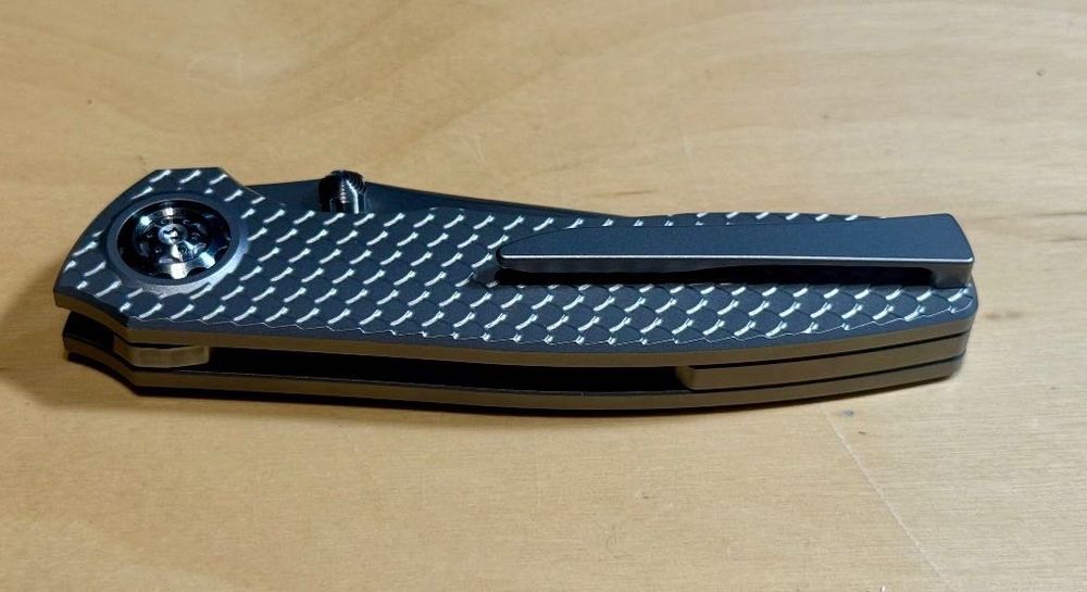 Nóż składany Jufule Duck Titan M390 Silver Dragon Scale 3`