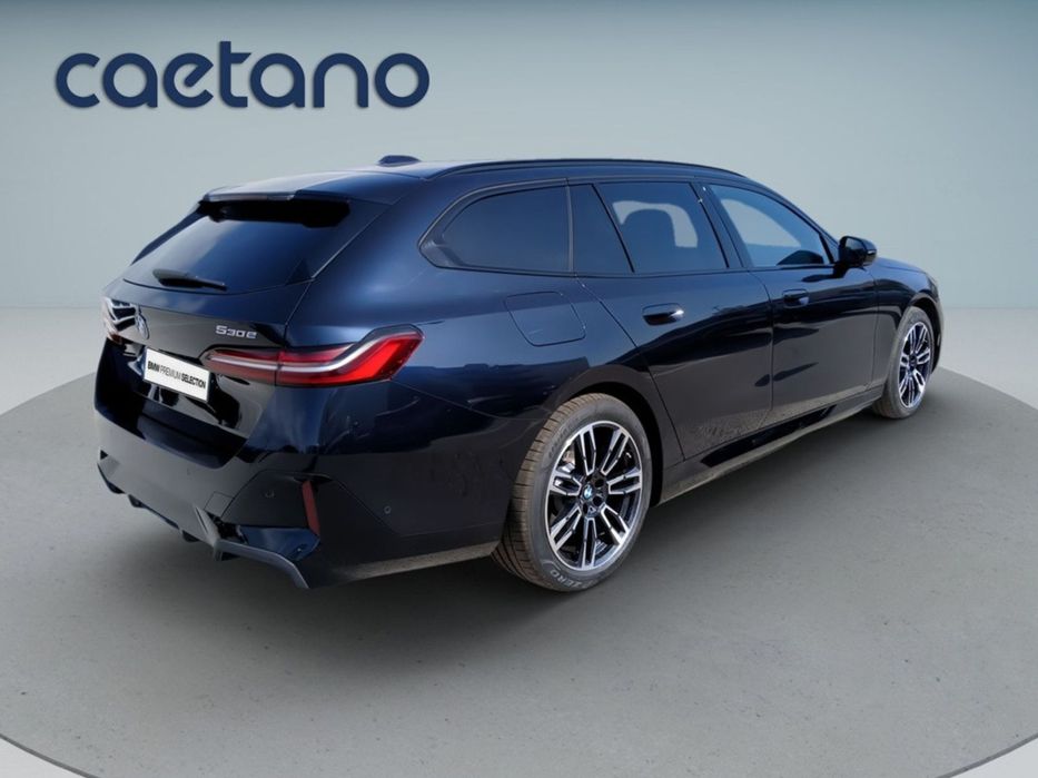 BMW 530 e Pack Desportivo M