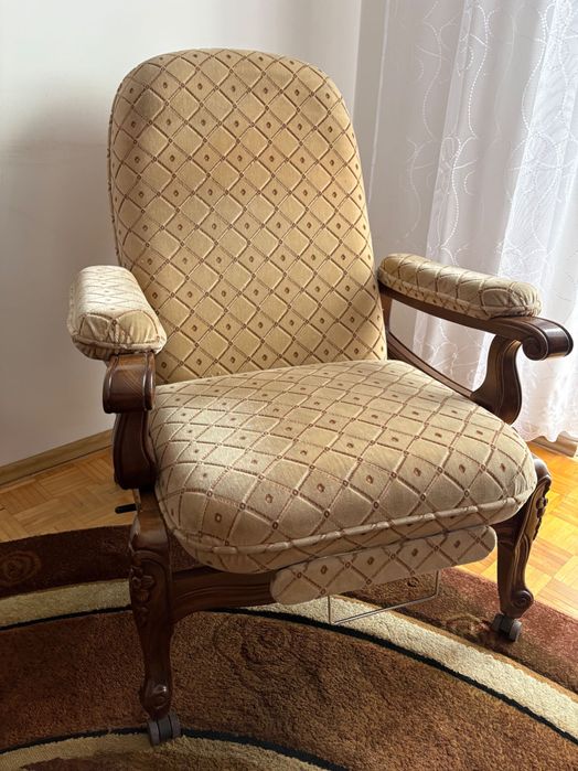 Rozkładany elegancki fotel