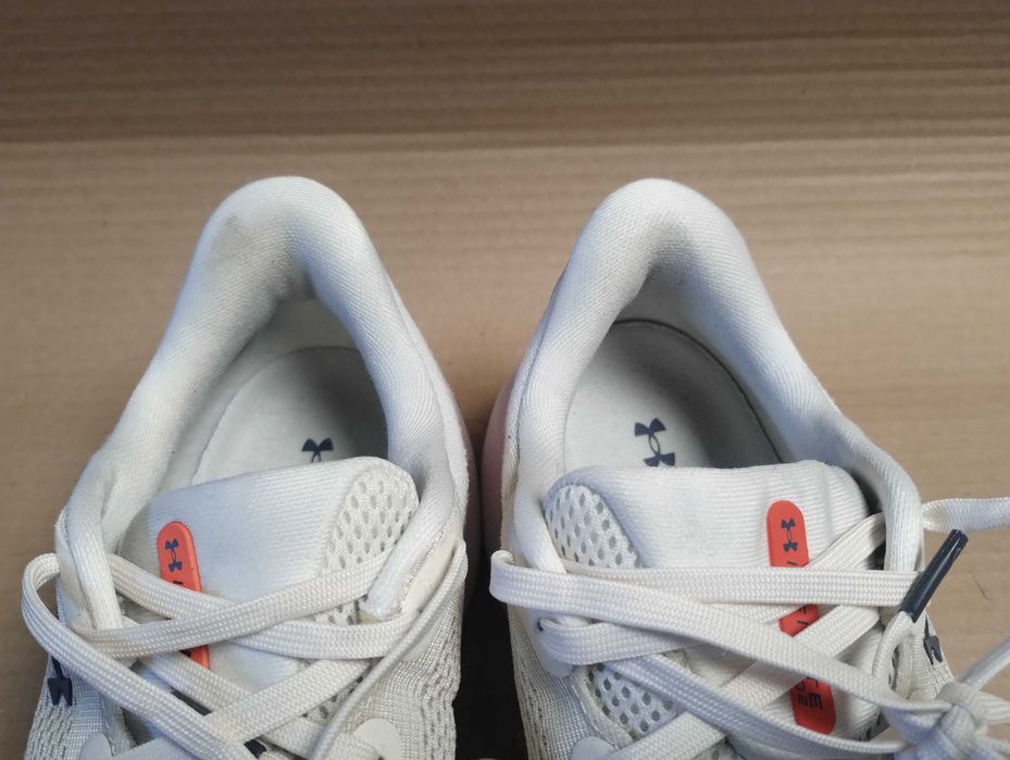 buty biegowe Under Armour 39