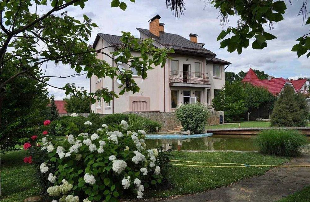 Продаж автономного будинку 380м2 18соток Київська область Велика Салтанівка Ліс річка Стугна озеро підвал гараж